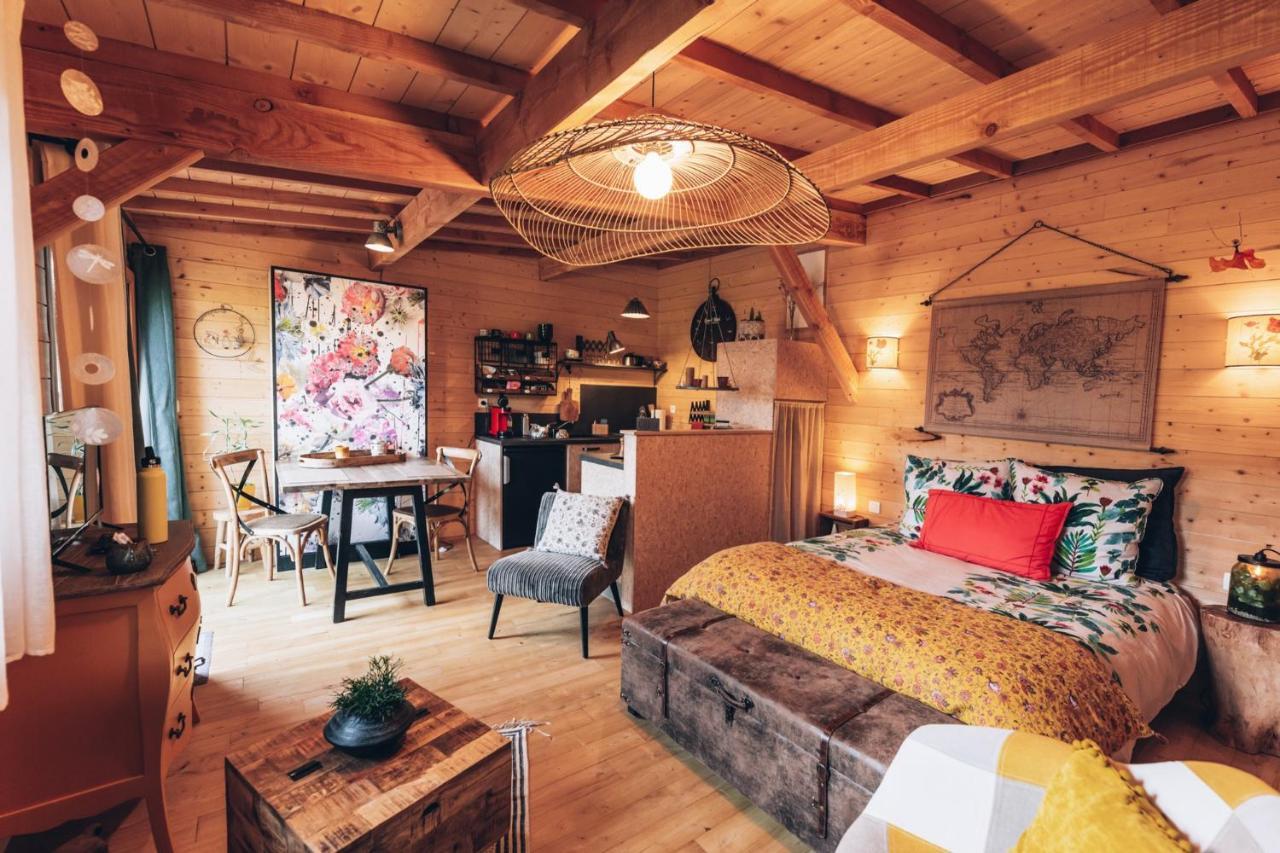 La Cabane Du Bon Chemin ,Spa Laval  Eksteriør billede