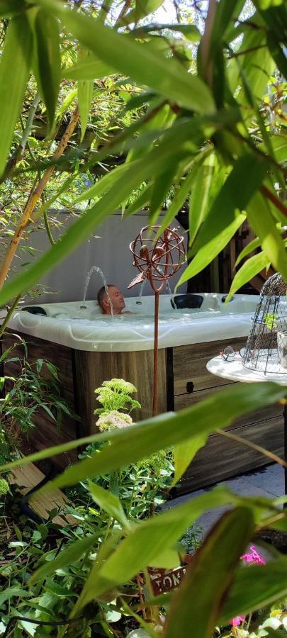 La Cabane Du Bon Chemin ,Spa Laval  Eksteriør billede